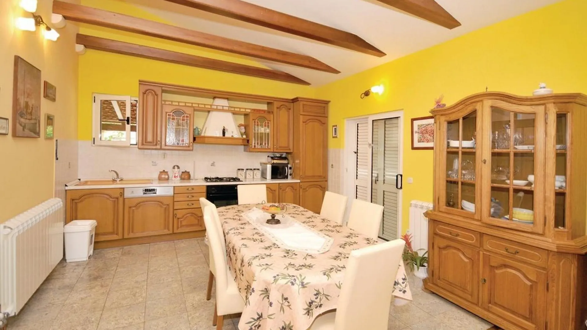 Picturesque Escape Holiday Home With Pool And Sauna Kastel Novi