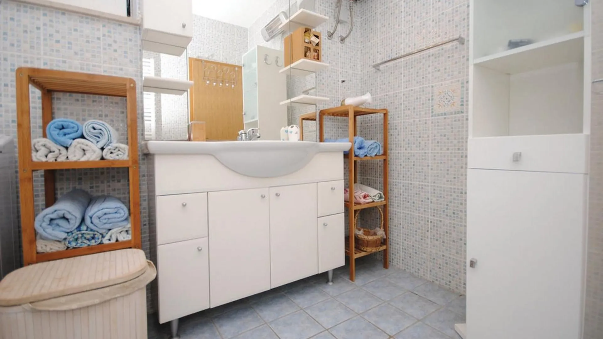 Picturesque Escape Holiday Home With Pool And Sauna Kastel Novi
