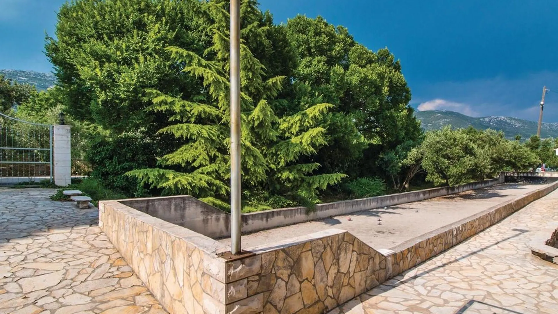 Picturesque Escape Holiday Home With Pool And Sauna Kastel Novi